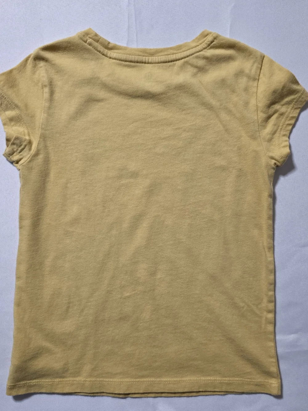 GAP soft yellow
